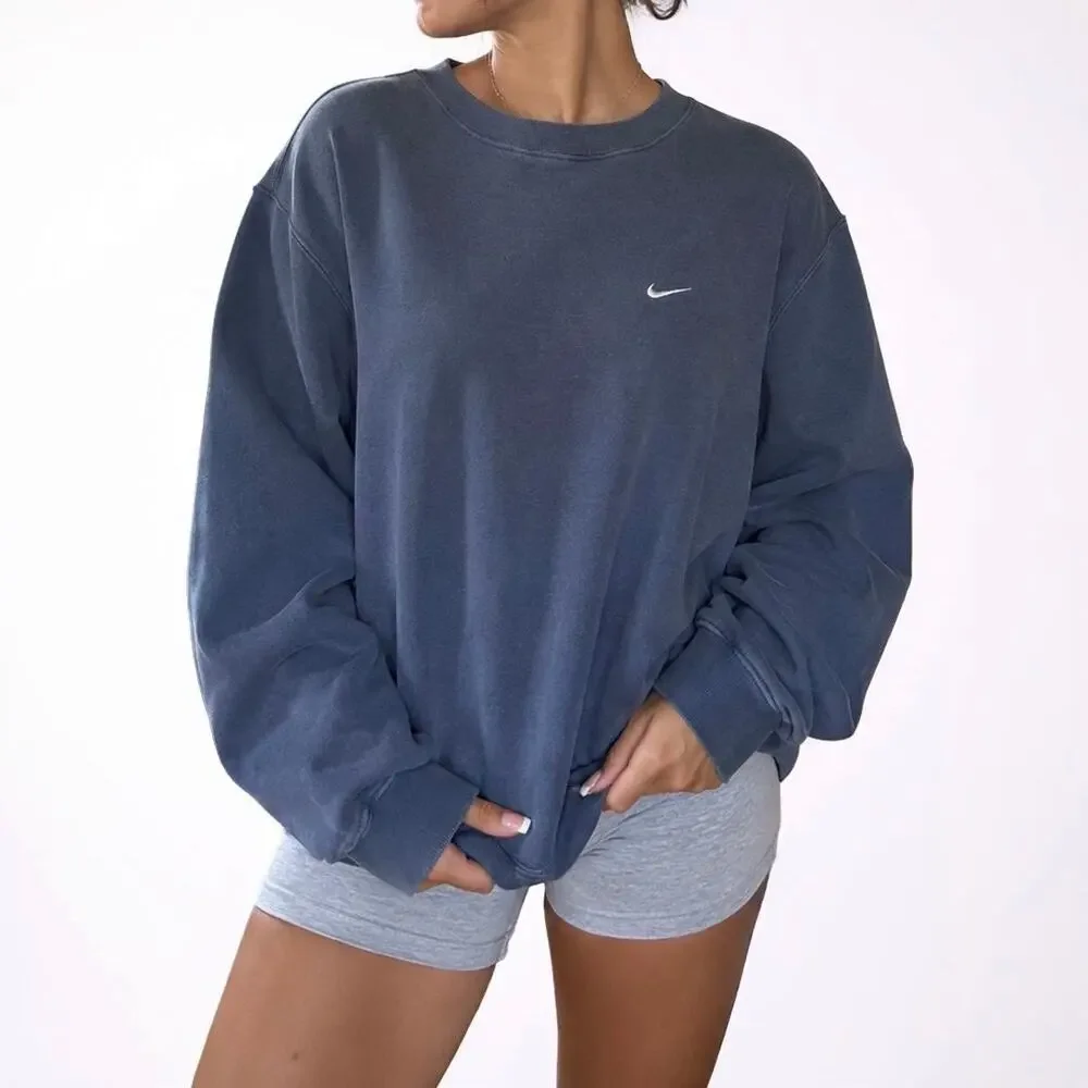 Nike Embroidered Swoosh Crewneck Navy Blue Sweatshirt Size Large